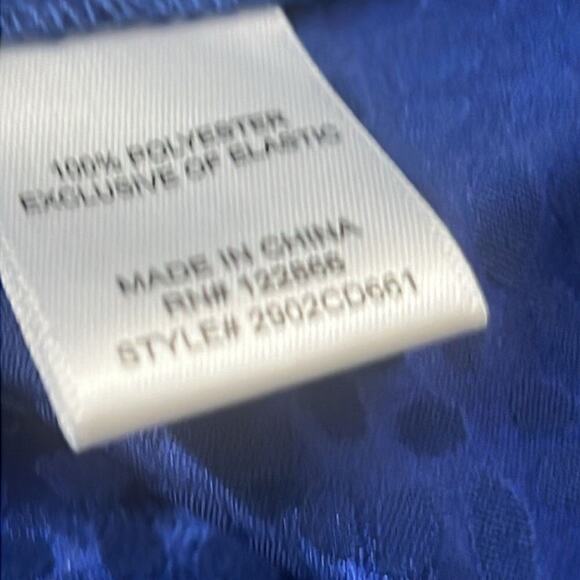 NWT CHENAULT SAPPHIRE SATIN JACKUARD CROSSOVER BLOUSE SIZE S‎ - Picture 6 of 8